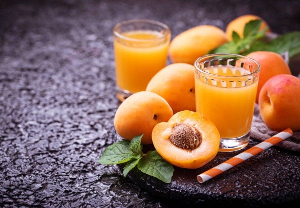 "5 Refreshing and Easy Apricot Juice Recipes to Try This Summer"