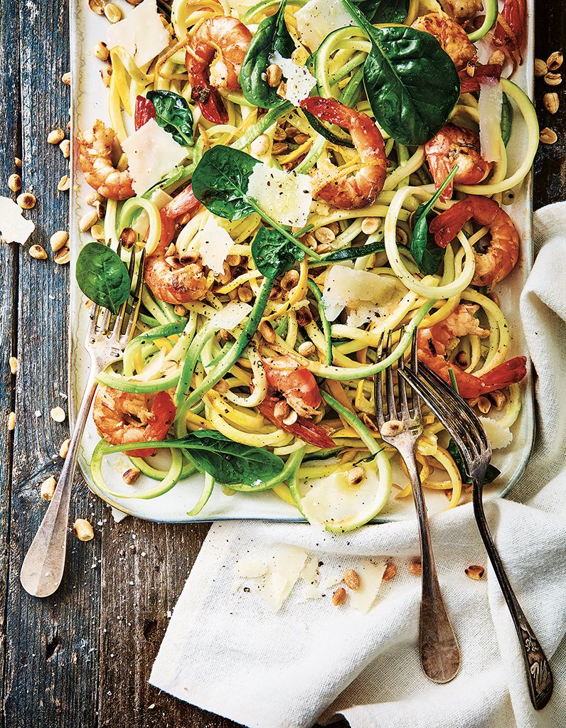 Salade de spaghetti de courgettes crevettes au citron et parmesan